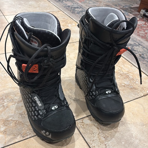 Thirty Twp Snowboard Boots model Lashed  women size 9 - Picture 1 of 16
